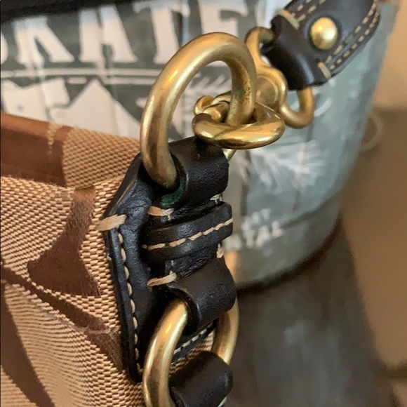 Coach - Picture 8 of 8